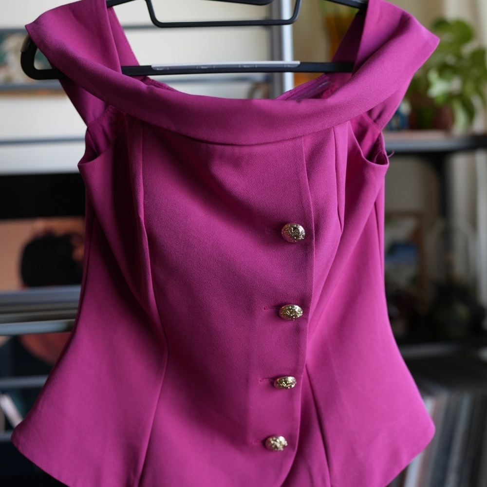 Magenta top - Picture 4 of 6